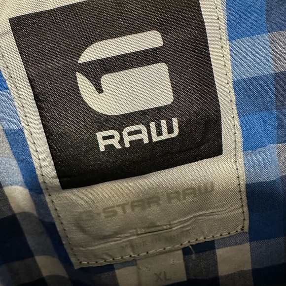 G-Star Raw designer button shirt L. Tagged as a large but fits like a medium. - Picture 3 of 7